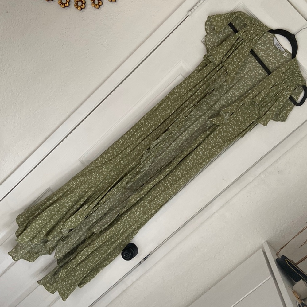 romantic & other stories wrap floral print dress